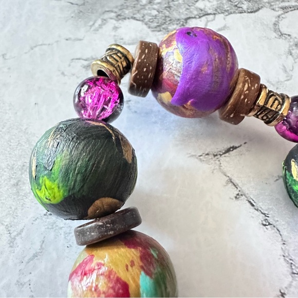 Artisan Handmade Multicolor Beaded Bracelet hand painted with handcrafted charms - Picture 8 of 12